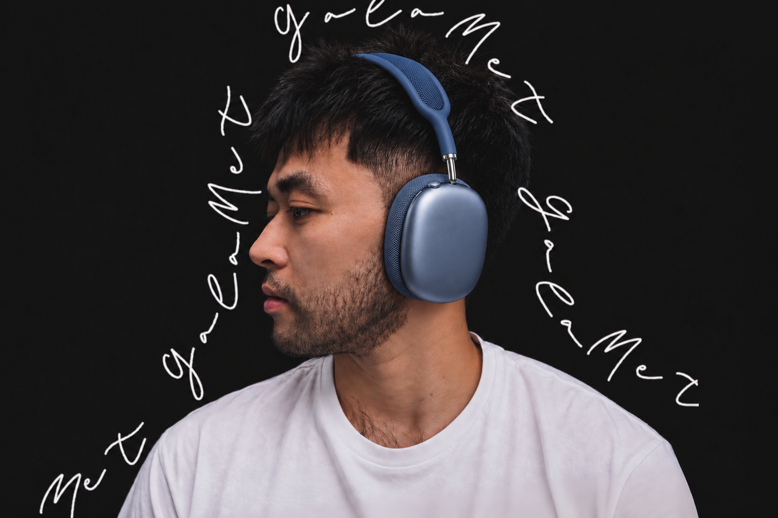 Zhi Luo di profilo con cuffie blu